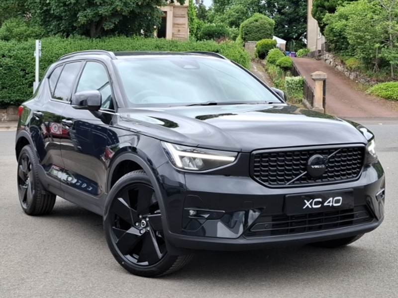 Volvo XC40 2.0 B3p Plus Black Edition Black