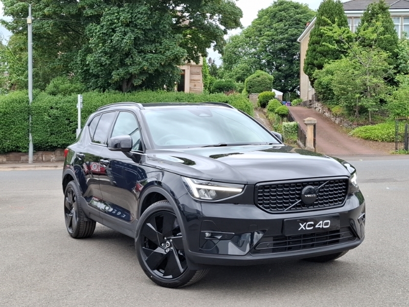 Volvo XC40 2.0 B3p Plus Black Edition Black