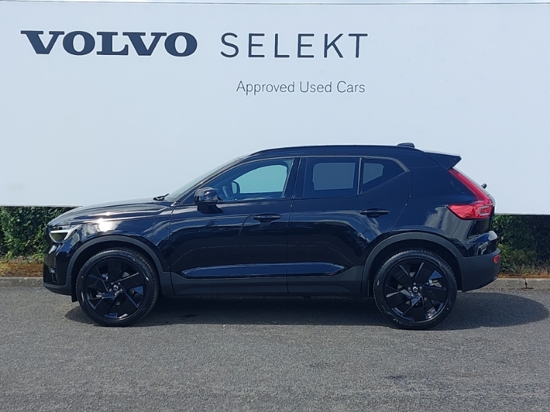 Volvo XC40 2.0 B3p Plus Black Edition Black #4