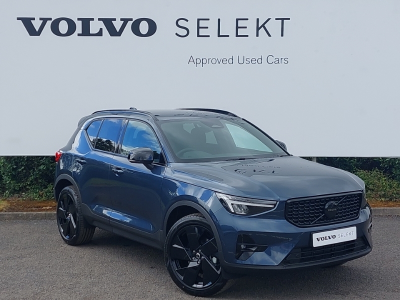 Volvo XC40 2.0 B3p Plus Black Edition Blue