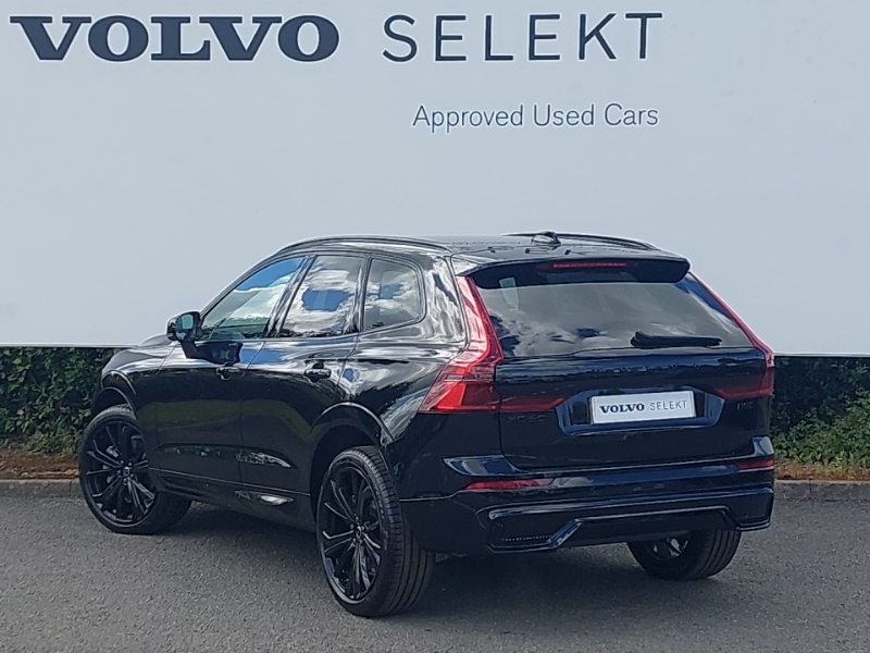 Volvo XC60 2.0 B5p Plus Black Edition Awd Geartronic Black #2