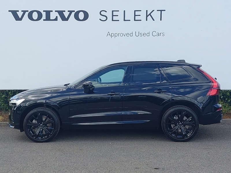 Volvo XC60 2.0 B5p Plus Black Edition Awd Geartronic Black #4
