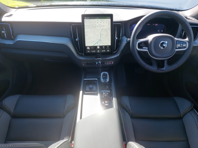 Volvo XC60 2.0 B5p Plus Black Edition Awd Geartronic Black #3