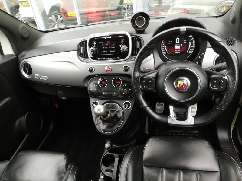 Abarth 595 1.4 T-jet 165 Turismo White #3