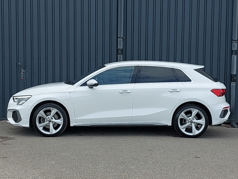 Audi A3 40 Tfsi E S Line S Tronic White #4