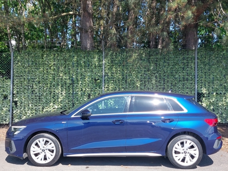 Audi A3 40 Tfsi E S Line S Tronic SD23OHG Blue #4