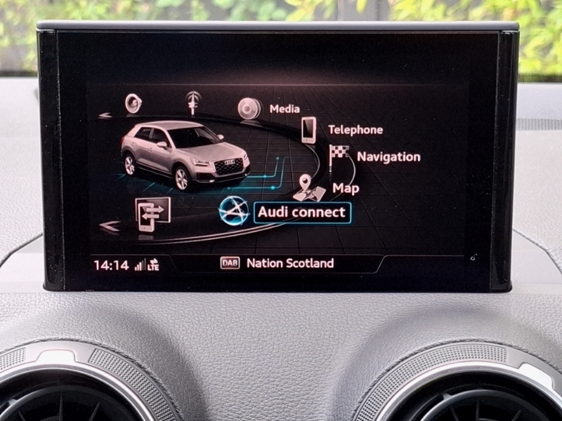 Audi Q2 30 Tfsi Sport Black #9