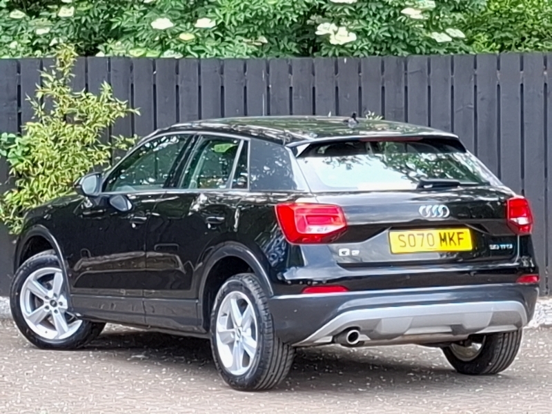 Audi Q2 30 Tfsi Sport Black #2