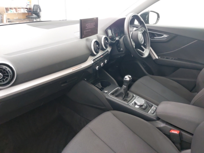 Audi Q2 30 Tfsi Technik Grey #5