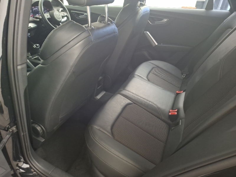 Audi Q2 35 Tfsi S Line S Tronic Black #6