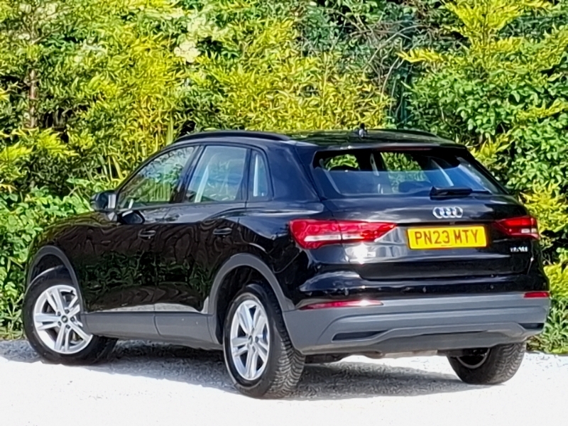 Audi Q3 35 Tdi Technik S Tronic Black #2