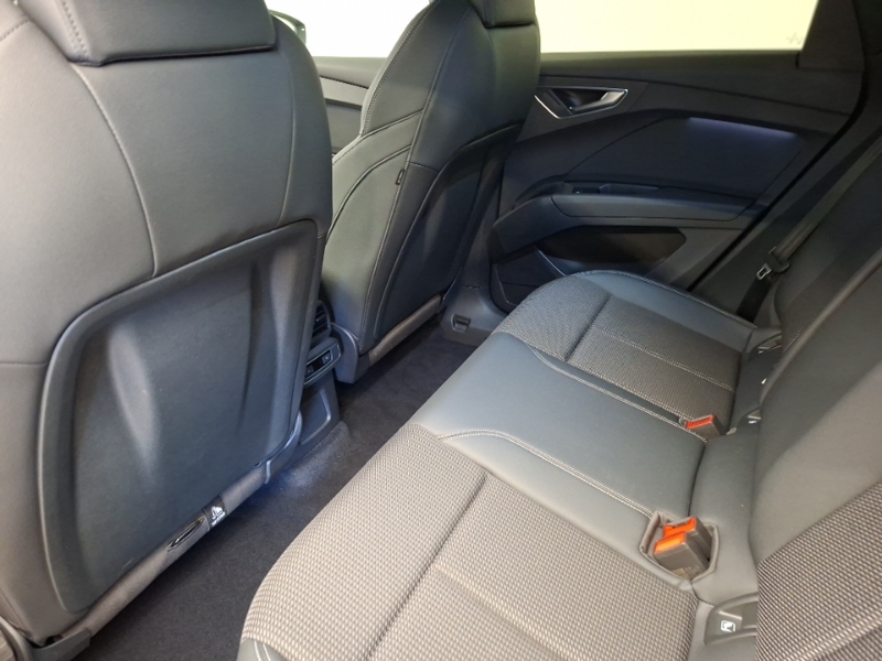 Audi Q4 E Tron 150Kw 40 82Kwh S Line Black #6