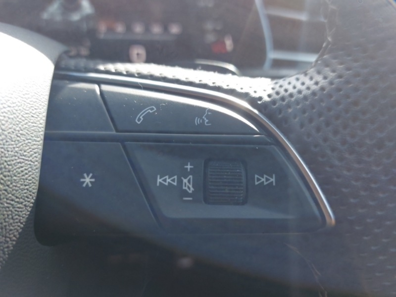 Audi Q7 3L Black Edition Black #13