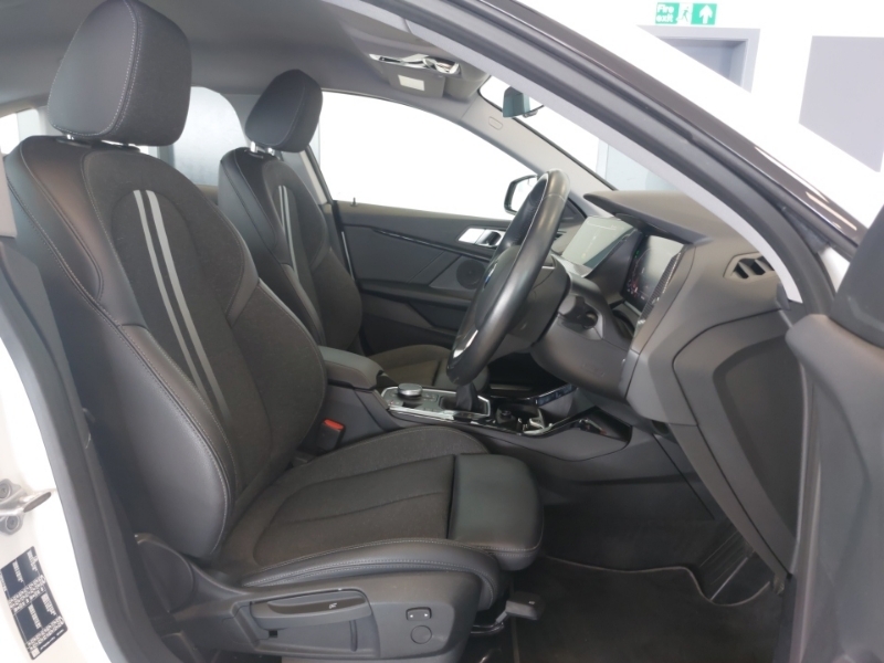 BMW 2 Series 218I 136 Sport Live Cockpit Professional White #6