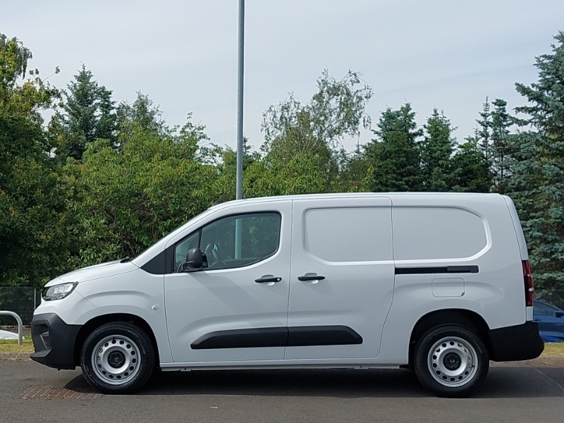 Citroen Berlingo 1.5 D 100Ps Van Enterprise Plus White #4