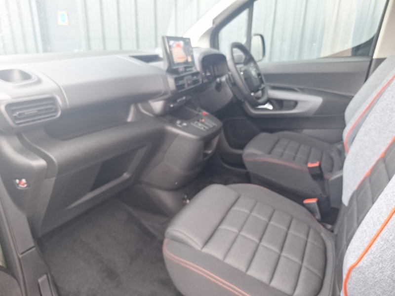 Citroen Berlingo 1.5 D 130 Max M Green #5
