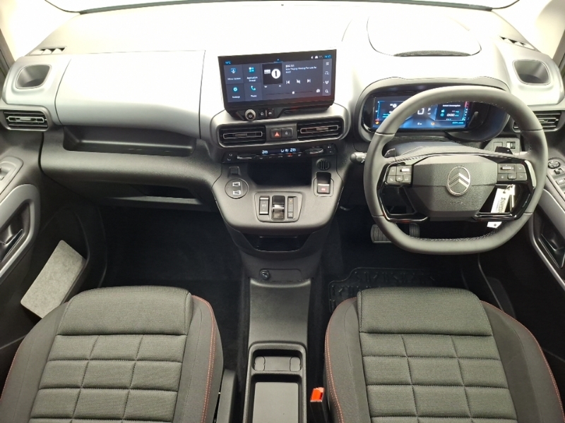 Citroen Berlingo 1.5 D 130 Max M Green #3