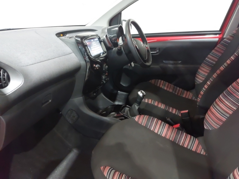Citroen C1 1.0 Vti 72 Shine SM21OXJ Red #5