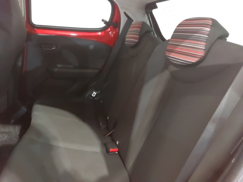 Citroen C1 1.0 Vti 72 Shine SM21OXJ Red #6