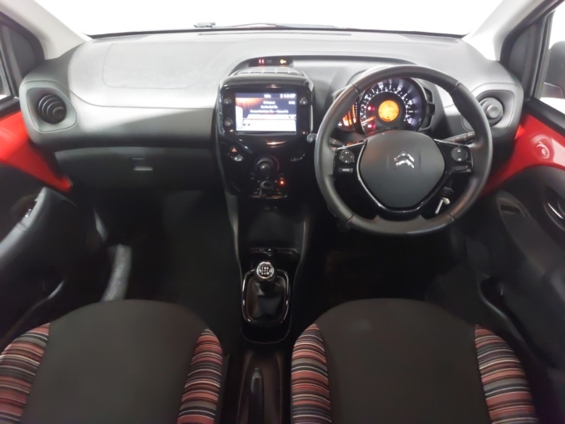 Citroen C1 1.0 Vti 72 Shine SM21OXJ Red #3