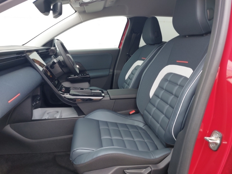 Citroen C5 Aircross 1.2 Hybrid 145 Max Red #5