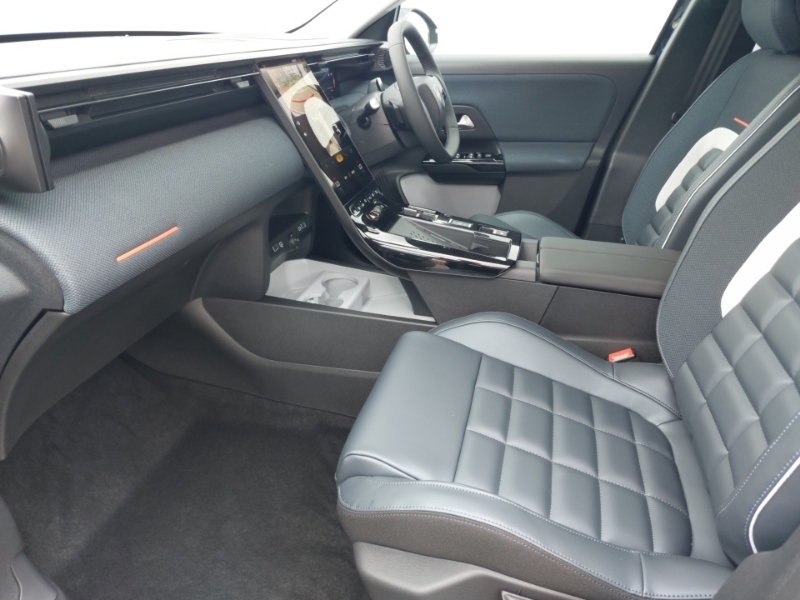 Citroen C5 Aircross 1.2 Hybrid 145 Max SB26VNP Blue #5