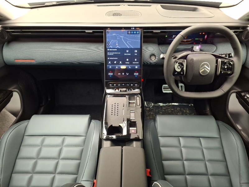 Citroen C5 Aircross 1.2 Hybrid 145 Max SG26WYS Black #3