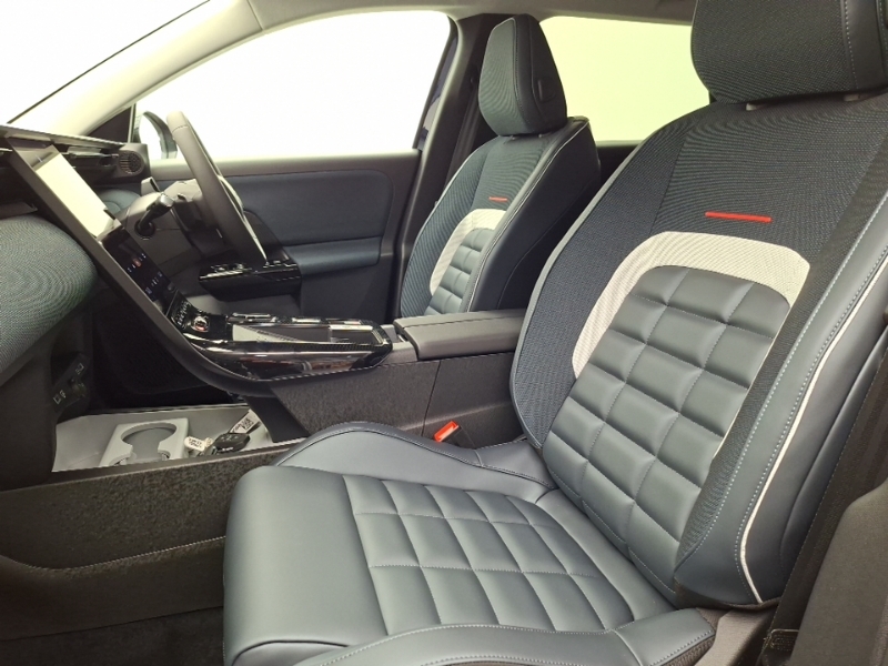 Citroen C5 Aircross 1.2 Hybrid 145 Max SB26VNA Blue #5