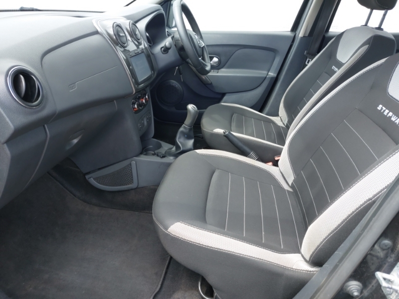 Dacia Sandero Stepway 0.9 Tce Comfort WHZ8025 Black #5