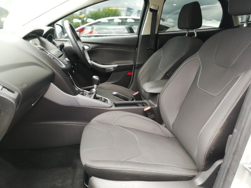 Ford Focus 1.0 Ecoboost 125 Zetec Edition Silver #5