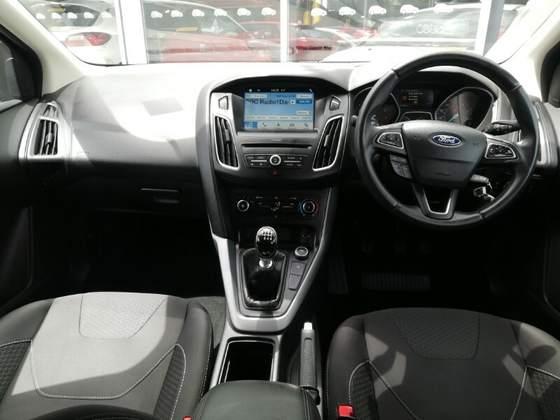 Ford Focus 1.0 Ecoboost 125 Zetec Edition Silver #3