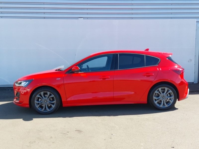 Ford Focus 1.0 Ecoboost Hybrid Mhev 155 St-line Red #4