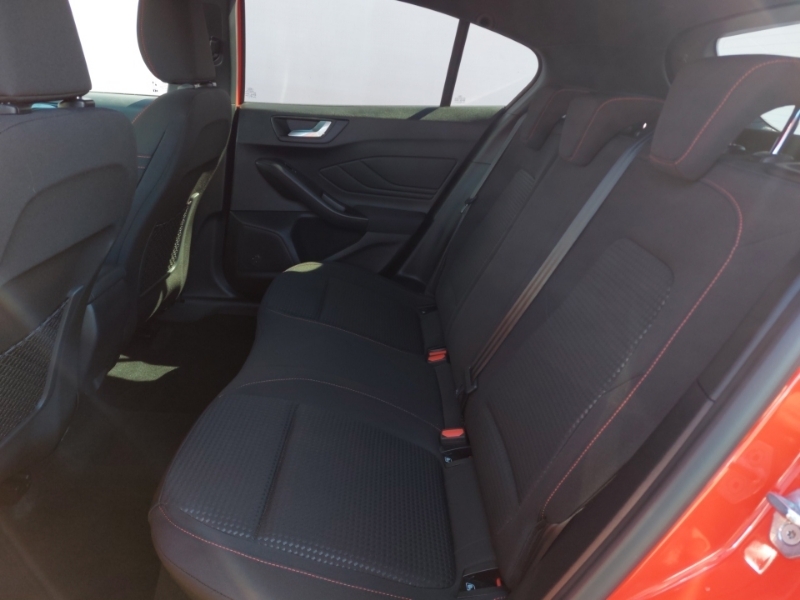 Ford Focus 1.0 Ecoboost Hybrid Mhev 155 St-line Red #6