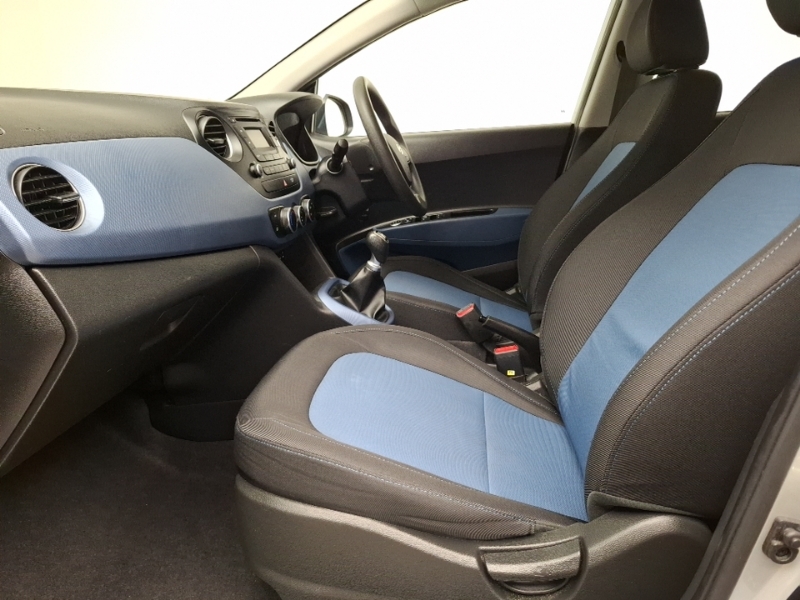 Hyundai I10 1.0 Blue Drive Se Silver #5