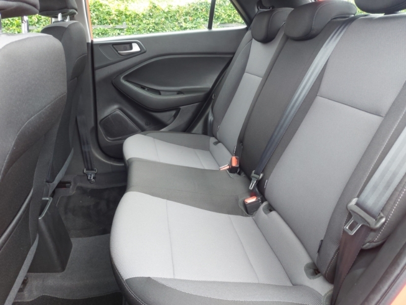 Hyundai I20 1.2 Mpi Se SD69AJU Red #6