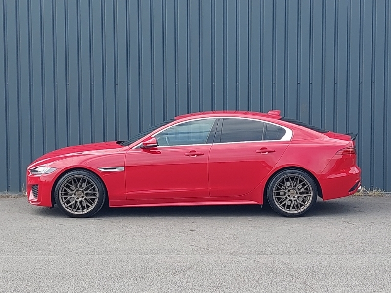 Jaguar XE 2.0 R-dynamic S Red #4