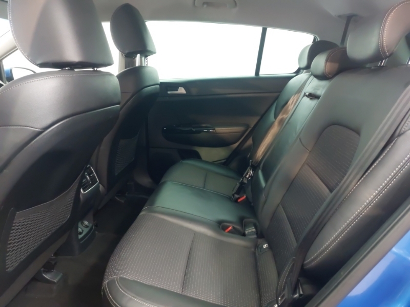 Kia Sportage 1.6 Gdi Isg Edition 25 YH18AKC Blue #6