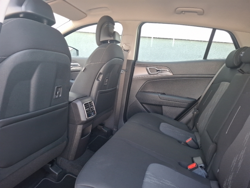 Kia Sportage 1.6T Gdi Hev Pure Black #6