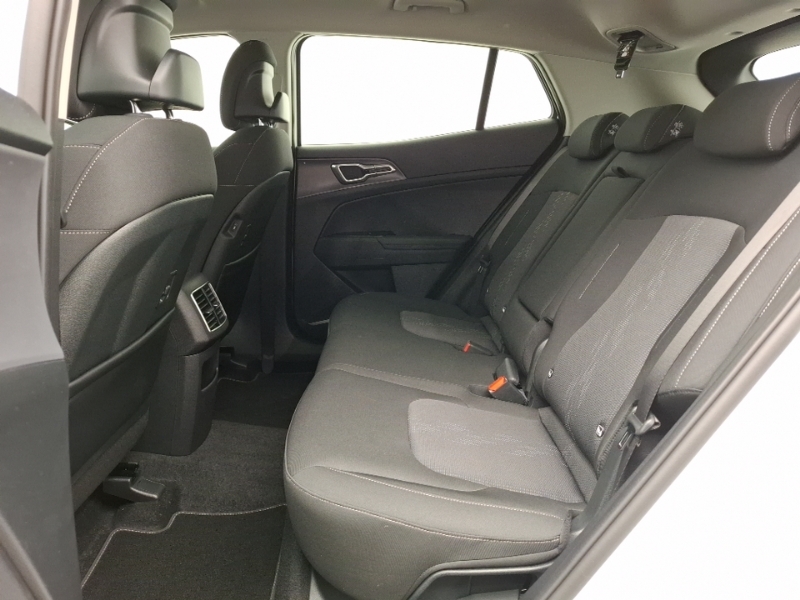 Kia Sportage 1.6T Gdi Pure White #6