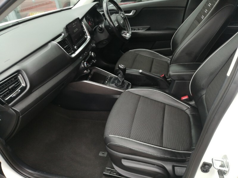 Kia Stonic 1.0T Gdi 48V Gt-line S White #5