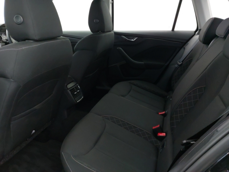 Skoda Kamiq 1.0 Tsi 95 Se Black #6