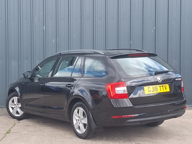 Skoda Octavia 1.0 Tsi Se Dsg Black #2