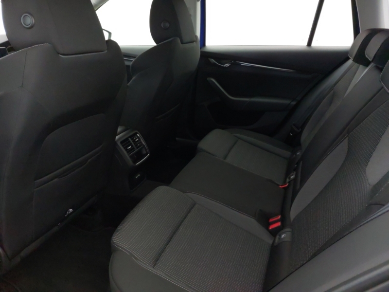 Skoda Octavia 2.0 Tdi 150 Se Technology Blue #6