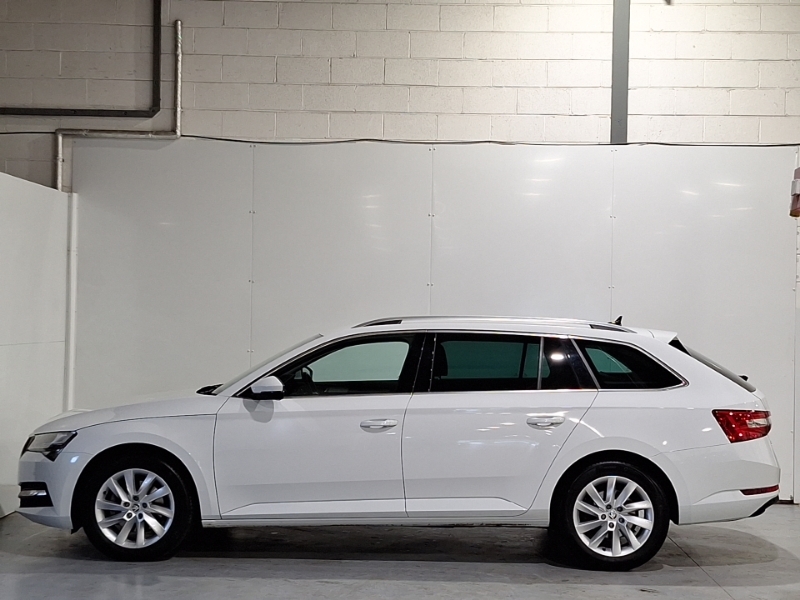 Skoda Superb 2.0 Tdi Cr Se Technology Dsg White #4