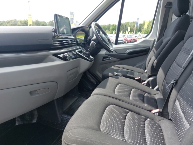 Maxus Deliver 9 2.0 D20 150 Lux Extra High Roof Van White #5