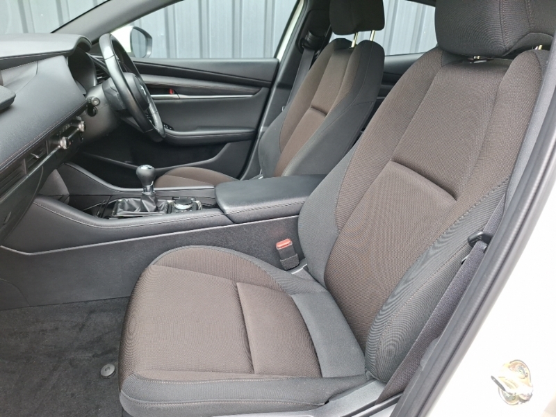 Mazda 3 2.0 E-skyactiv G Mhev Se-l SL72BWO White #5