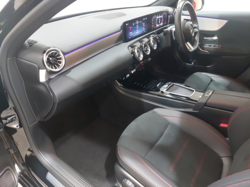 Mercedes-Benz A Class A200 Amg Line Executive Black #5