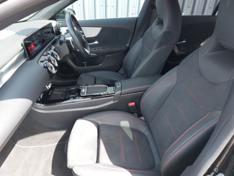 Mercedes-Benz CLA Class Cla 220D Amg Line Premium Tip Black #5