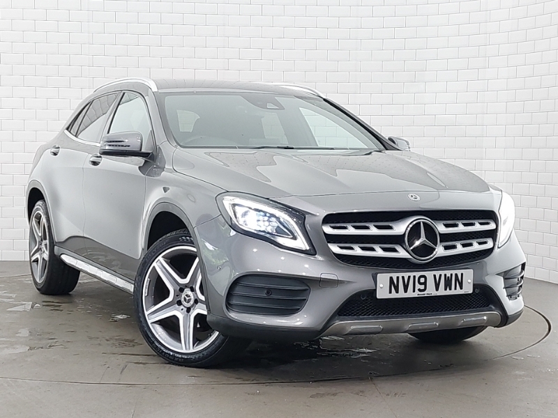 Mercedes-Benz GLA Class Gla 200 Amg Line Premium Grey