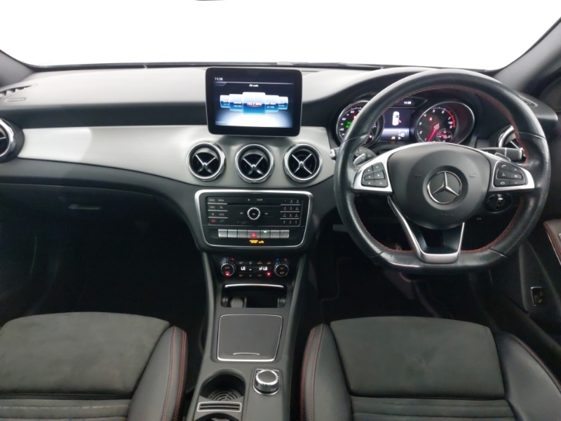 Mercedes-Benz GLA Class Gla 200 Amg Line Premium Grey #3